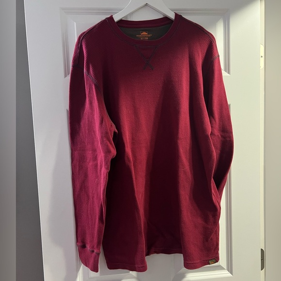 Northwest Other - Worn once!‎ Men’s XLT Northwest Territory Burgundy Thermal Top!